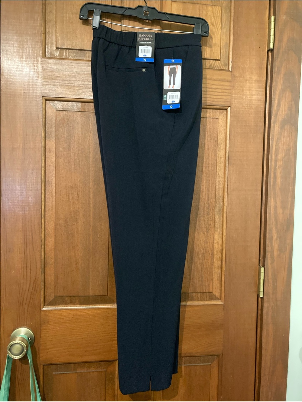 Banana Republic Black Tapered Pull on Pants Size 10
